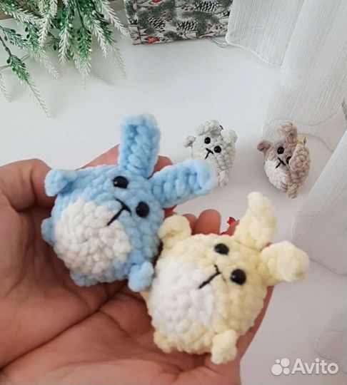 Вязаные брелки заяц зайчик хаски собака дракончик