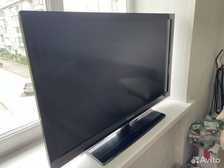 Телевизор samsung