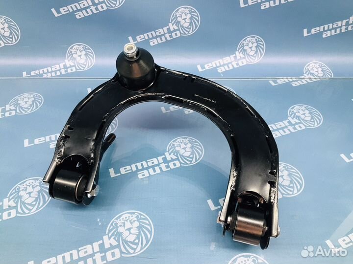 Рычаг подвески верхний правый Hyundai Sonata