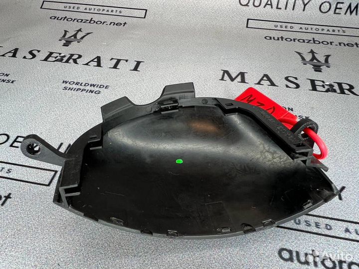 Кнопки управления на руле Maserati Quattroporte 5