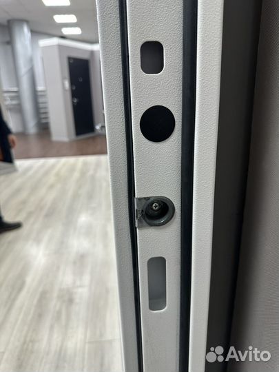 Дверь входная металлическая