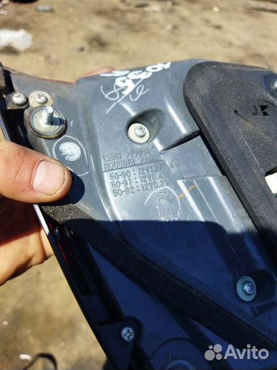 Стоп-сигнал задний правый Lexus Ls600Hl UVF46