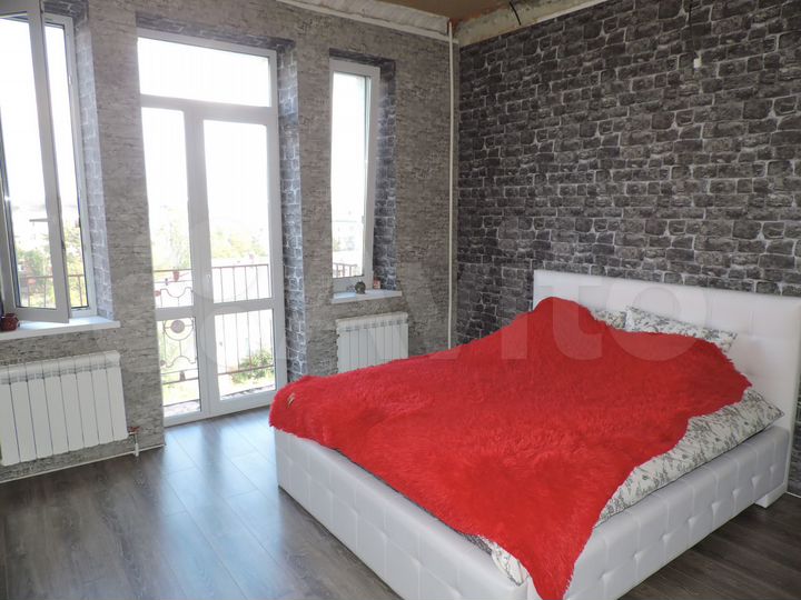 2-к. квартира, 42 м², 5/5 эт.