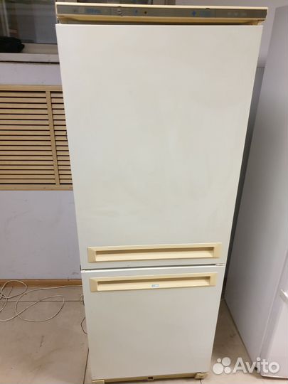 Холодильник бу stinol