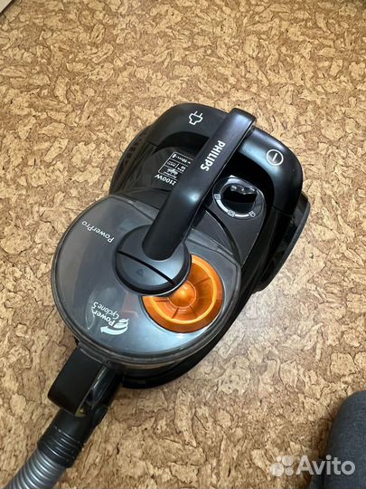 Пылесос Philips Power Pro Cyclon 5