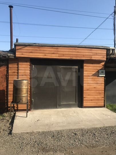 Гараж, > 30 м²