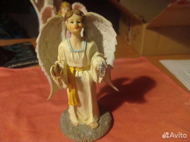 Статуэтка архангел