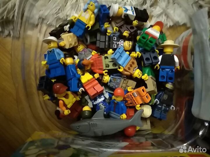 Lego человечки