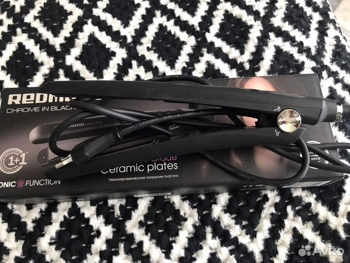 Выпрямитель для волос Redmond RCI-2329