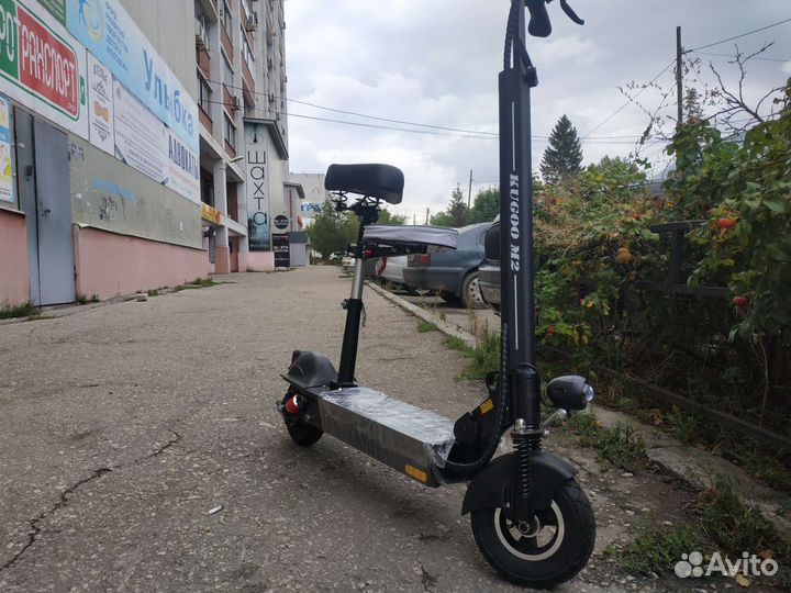 Электросамокат с 2-м сиденьем. Kugoo M2