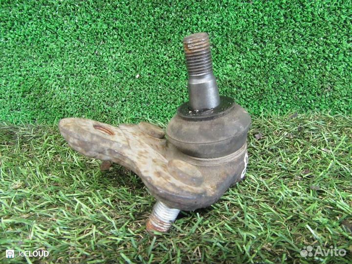 Шаровая опора на toyota carina ST215 3S-FE