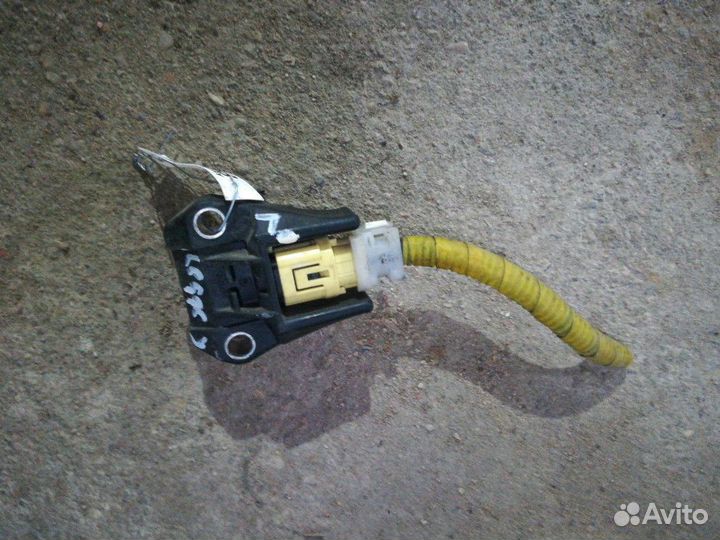 Датчик удара Subaru Legacy 4