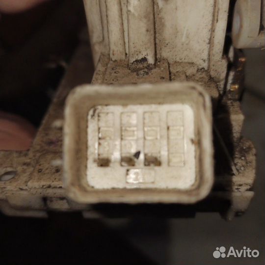 Замок задней правой двери Ford Mondeo mk3