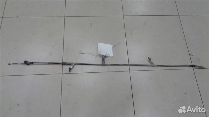 Трос стояночного тормоза левый Hyundai Tucson 200