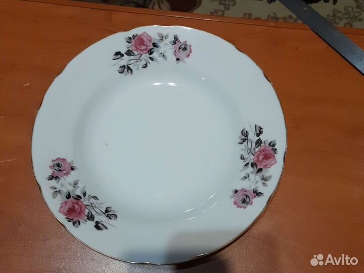 Тарелка китайский,иранский фарфор