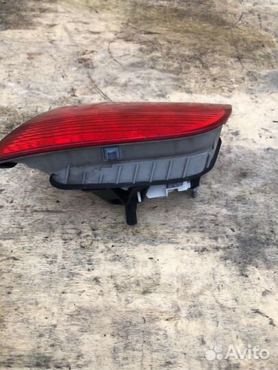 Фонарь задний правый внутренний Audi A4 B7