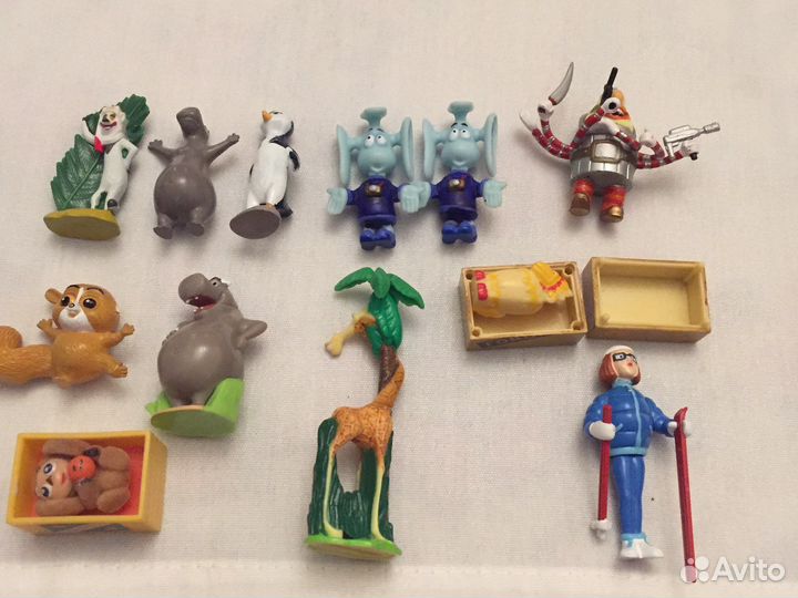 Фигурки киндер сюрприз и ландрин