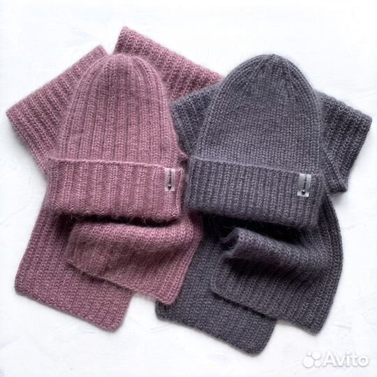 Вязаный зимний комплект шапка и пушистый шарф