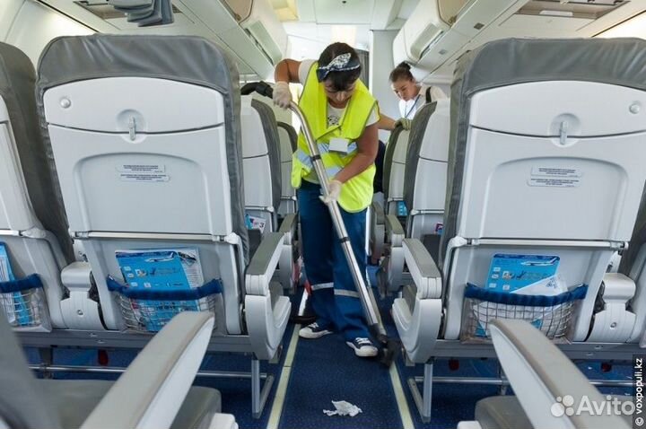 Вахта Москва, Уборщик(ца) самолетов, проживание