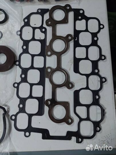 Комплект прокладок двигателя 2uzfe
