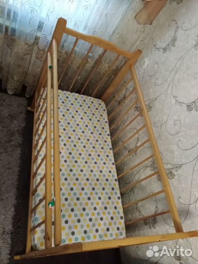 Детская кроватка