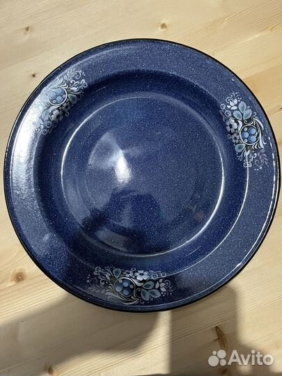 Эмалированное блюдо