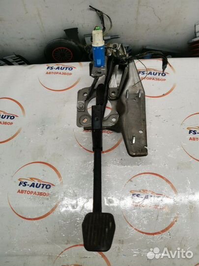 Педаль сцепления Ford Focus 2 универсал 1.6 hwda