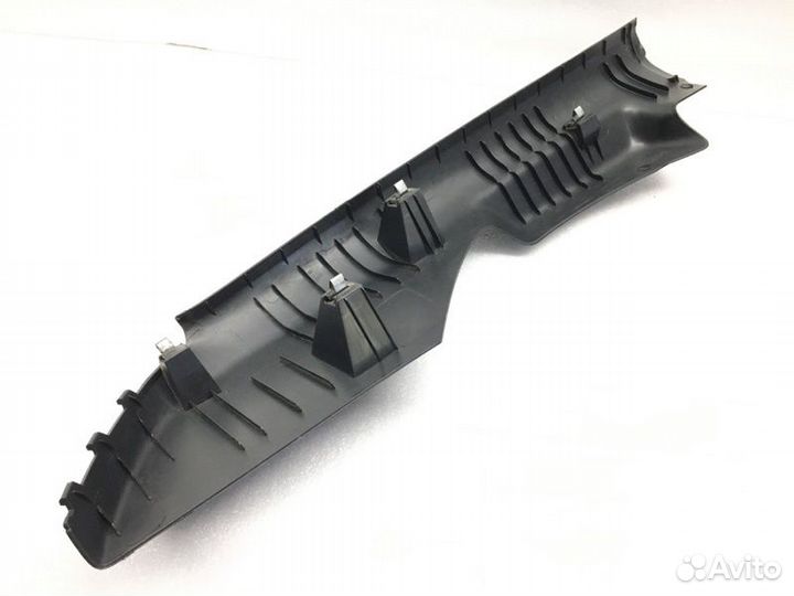 Обшивка стойки задняя правая Volkswagen Polo седан