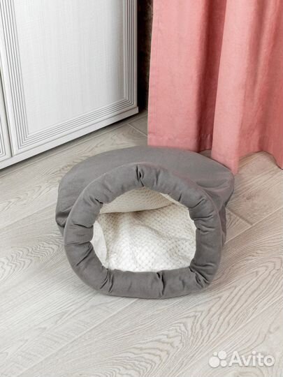 Лежанка для кошек и собак мелких пород новая