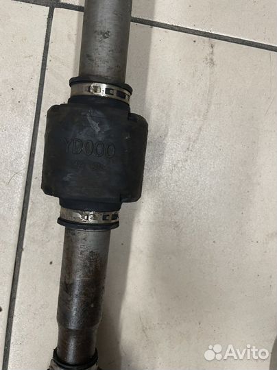 Полуось привод правый Kia Rio 3 495011R010