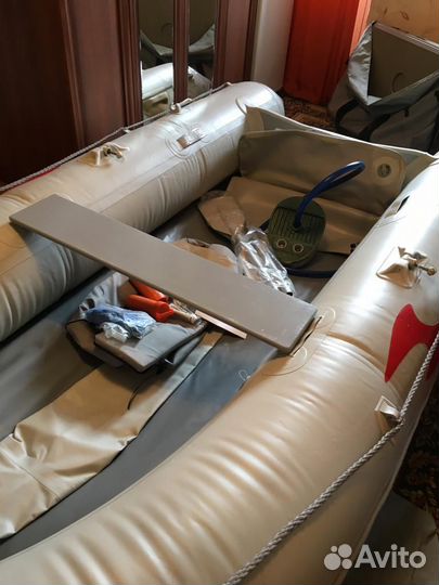 Надувная лодка Badger SD360 с мотором sail 15