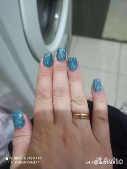 Маникюр и педикюр