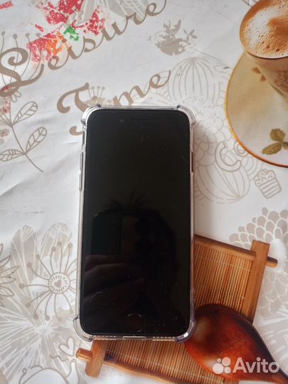 iPhone SE (2020), 64 ГБ