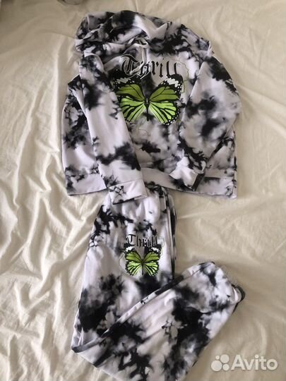 Костюмы спортивные