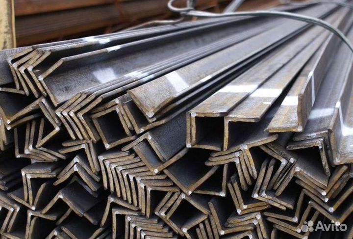 Уголок металлический