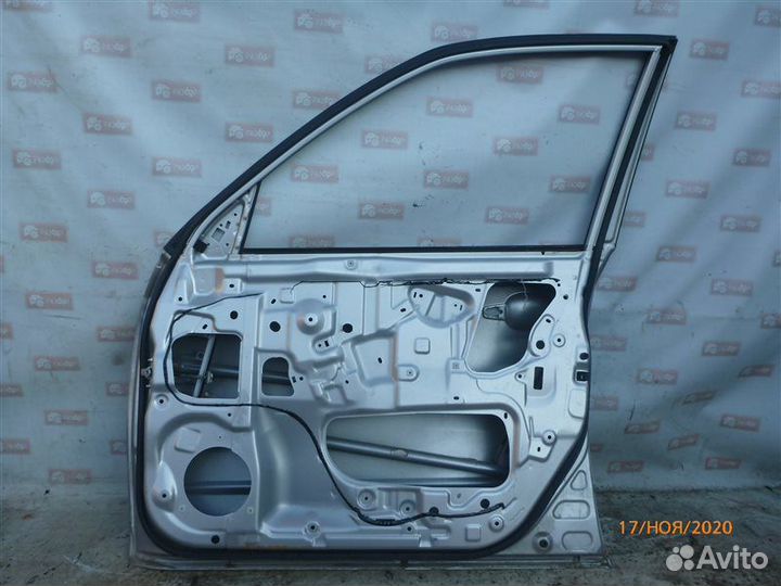 Дверь передняя правая Subaru Forester SH EJ204