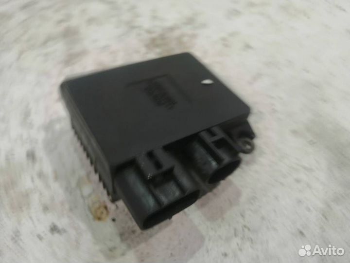 Блок управления вентилятором Mazda 5 1 CR