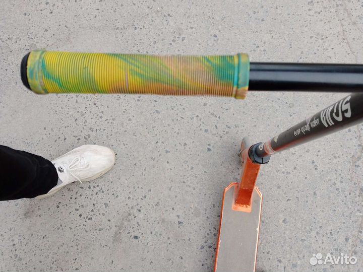 Трюковой самокат