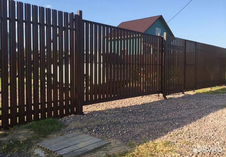 Заборы из профнастила