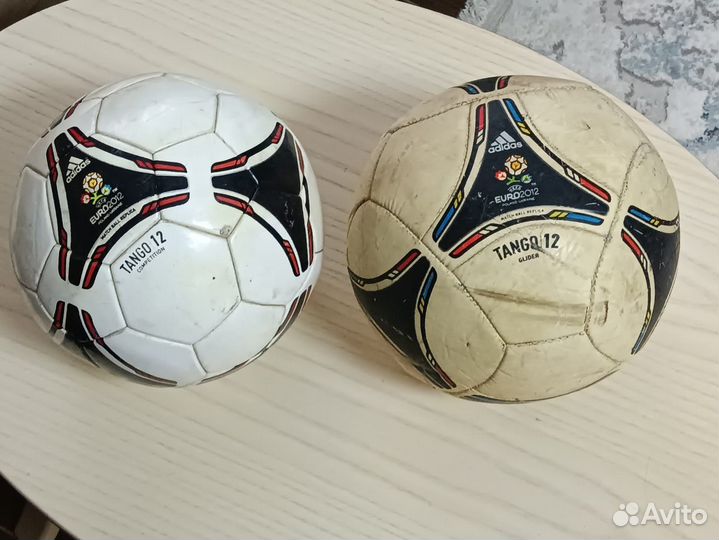 Два мяча Адидас танго 2012