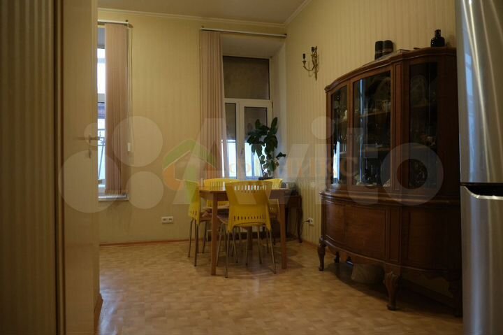 4-к. квартира, 126 м², 2/3 эт.