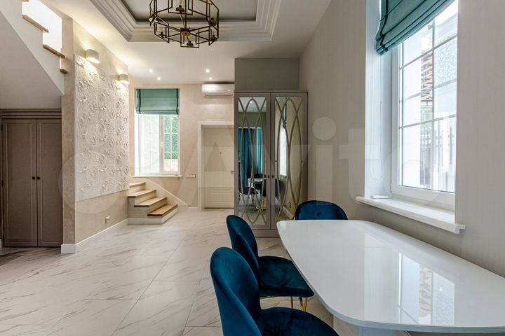 Дом 170 м² на участке 5 сот.