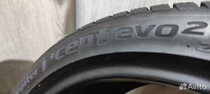 Hankook Winter I'Cept Evo2 W320 225/40 R19 и 255/35 R19