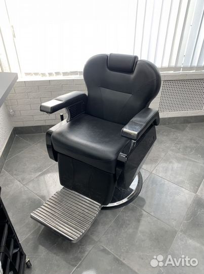 Кресло барбера Сатурн Saturn