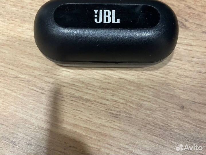 Беспроводные наушники jbl