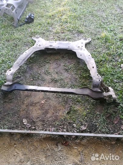 Подрамник передний Ford Galaxy II 2010г