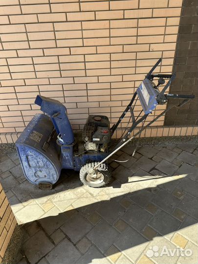 Снегоуборочная машина