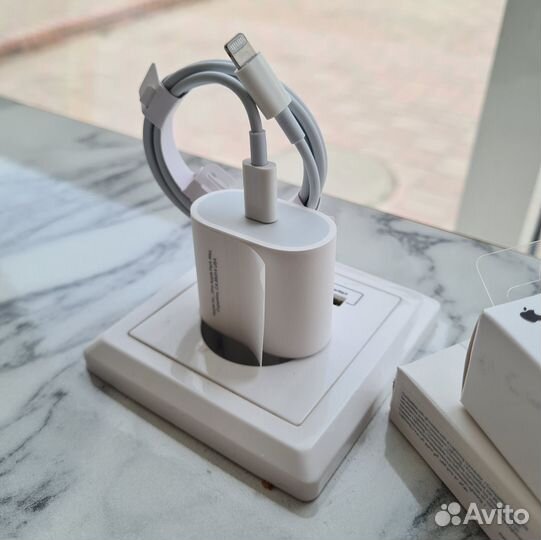 Зарядка на iPhone 20w Оригинал