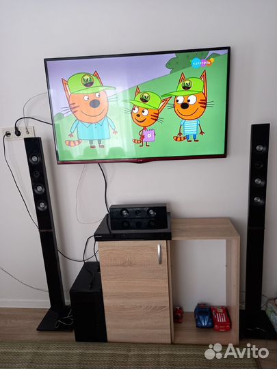 Домашний Blu-ray 3D кинотеатр Samsung HT-D5550K