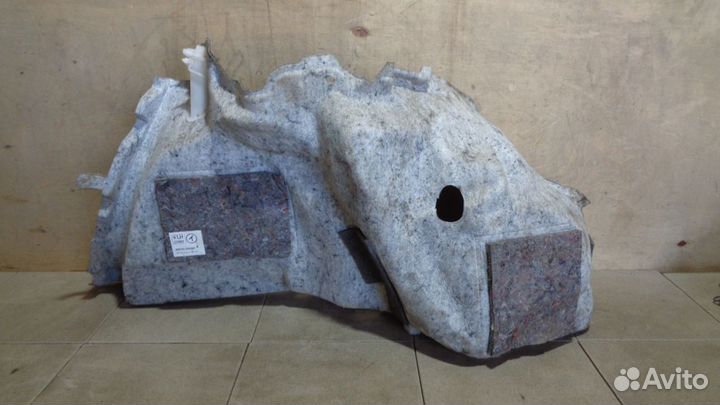 Обшивка багажника Lexus IS (XE30)